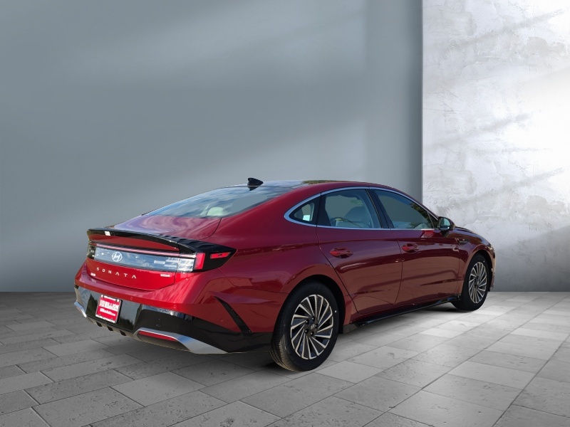 2025 Hyundai Sonata Hybrid