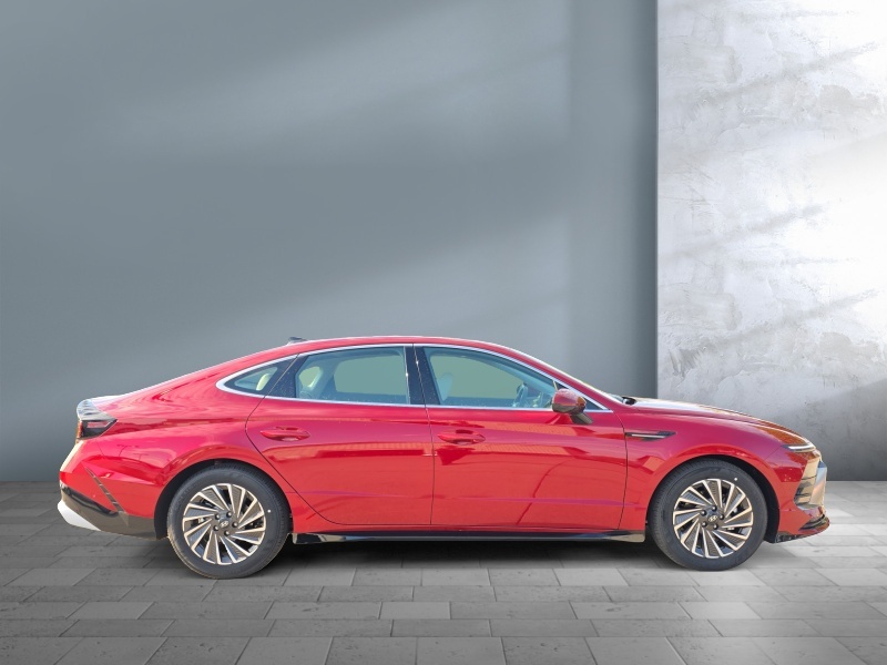 2025 Hyundai Sonata Hybrid