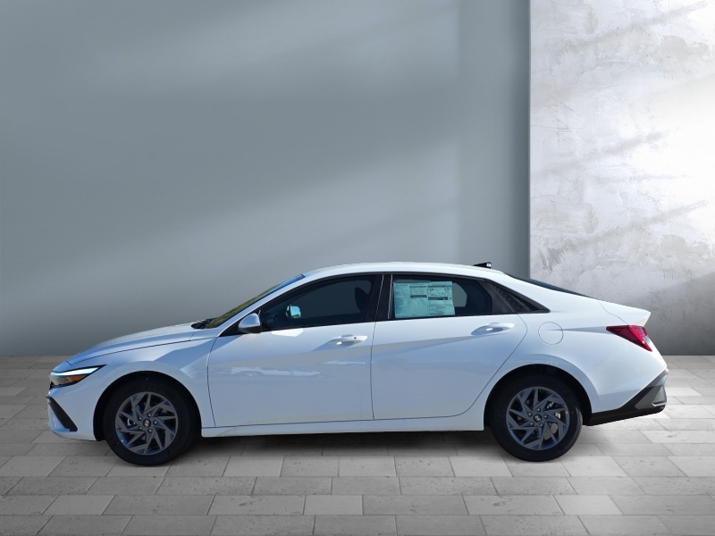 2026 Hyundai Elantra Hybrid