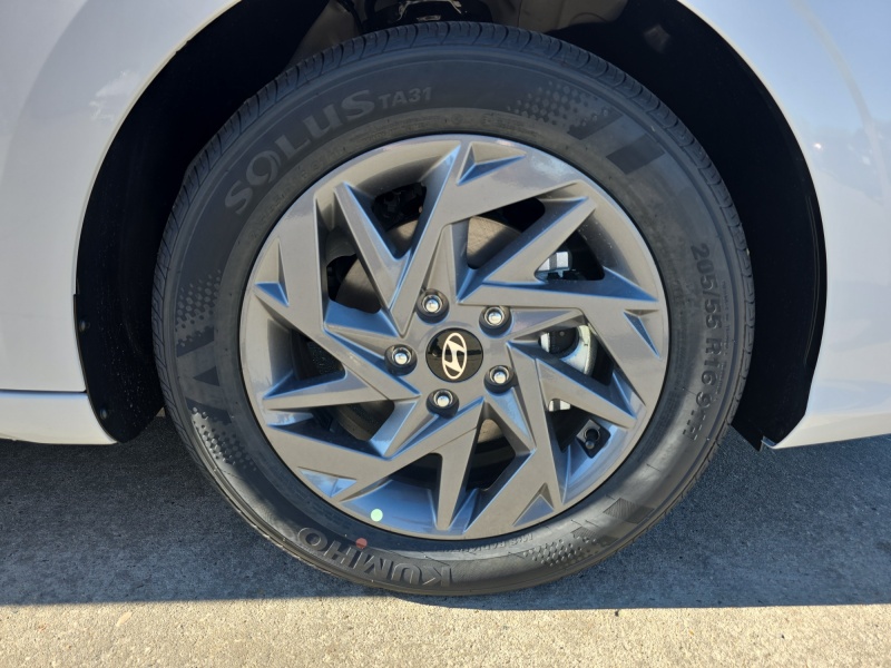 2026 Hyundai Elantra Hybrid