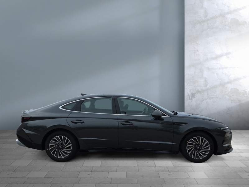 2026 Hyundai Sonata Hybrid