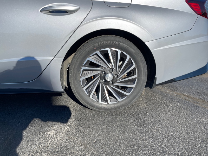 2023 Hyundai Sonata Hybrid