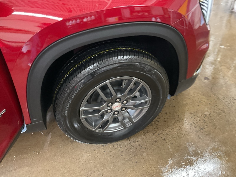 2024 GMC Acadia
