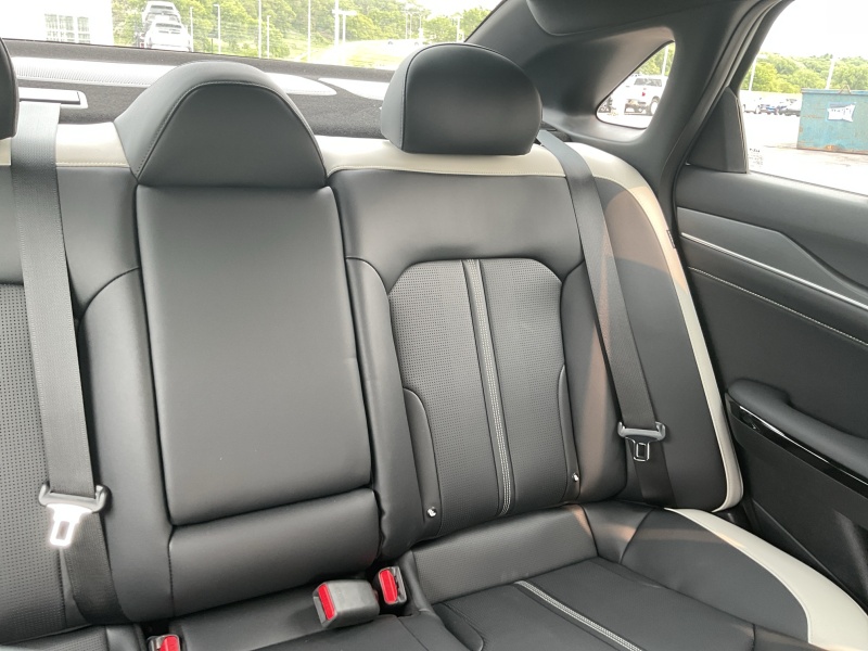 2025 Kia K5