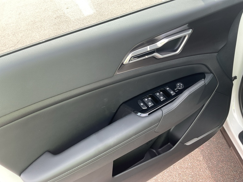 2025 Kia Sportage Hybrid