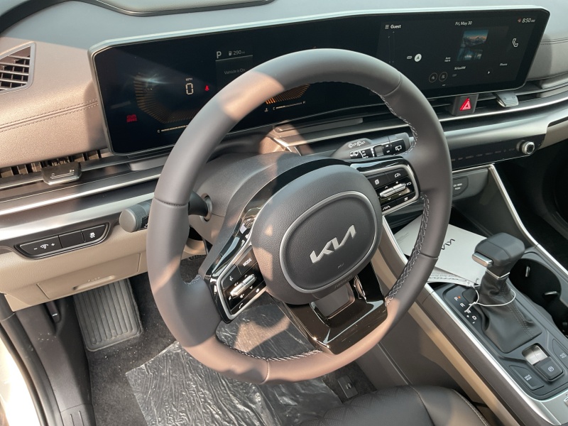 2025 Kia Carnival