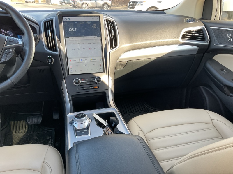 2022 Ford Edge
