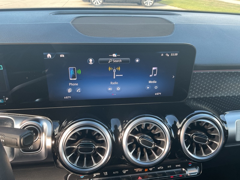 2025 Mercedes-Benz GLB