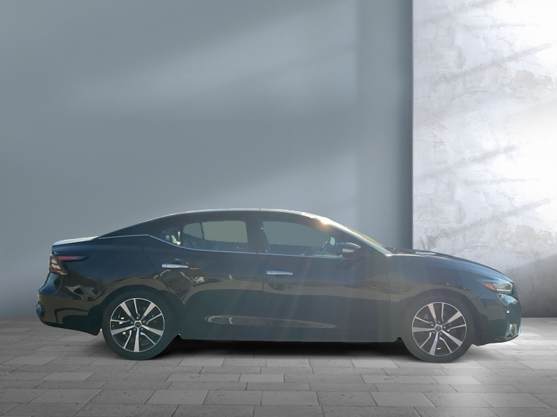 2023 Nissan Maxima