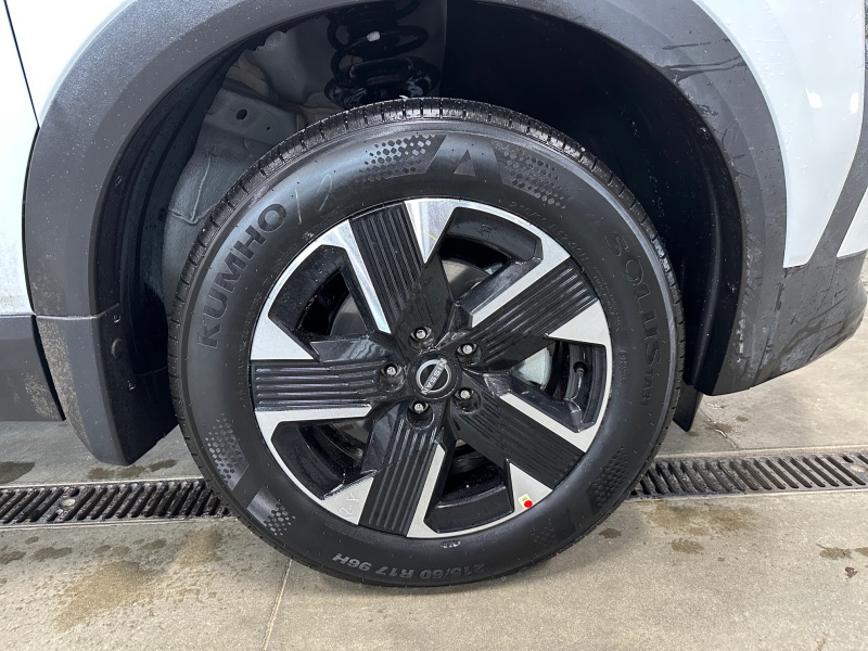 2025 Nissan Kicks
