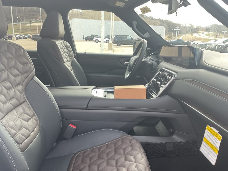 2025 Nissan Armada
