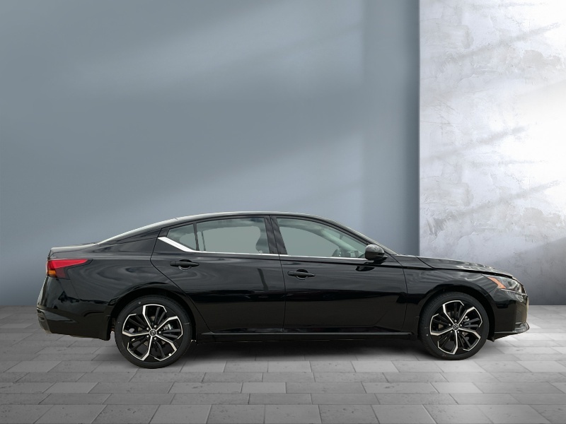 2025 Nissan Altima