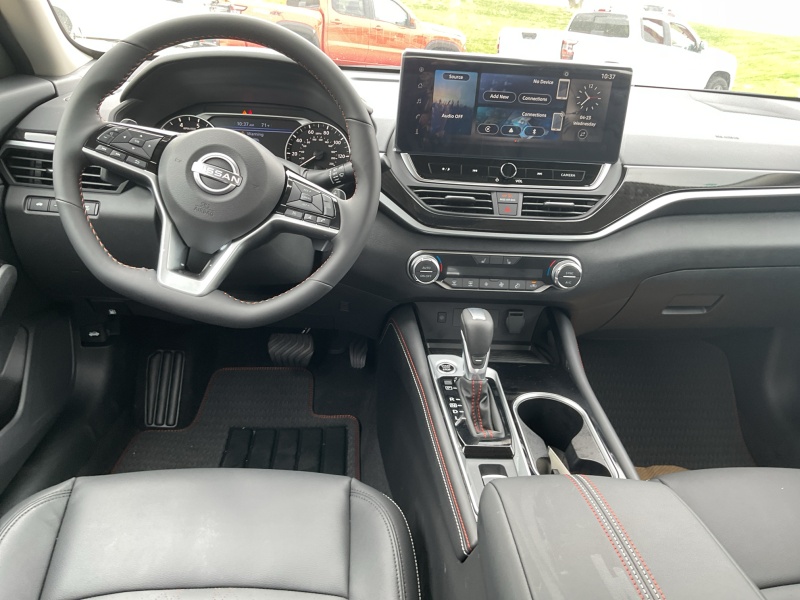 2025 Nissan Altima