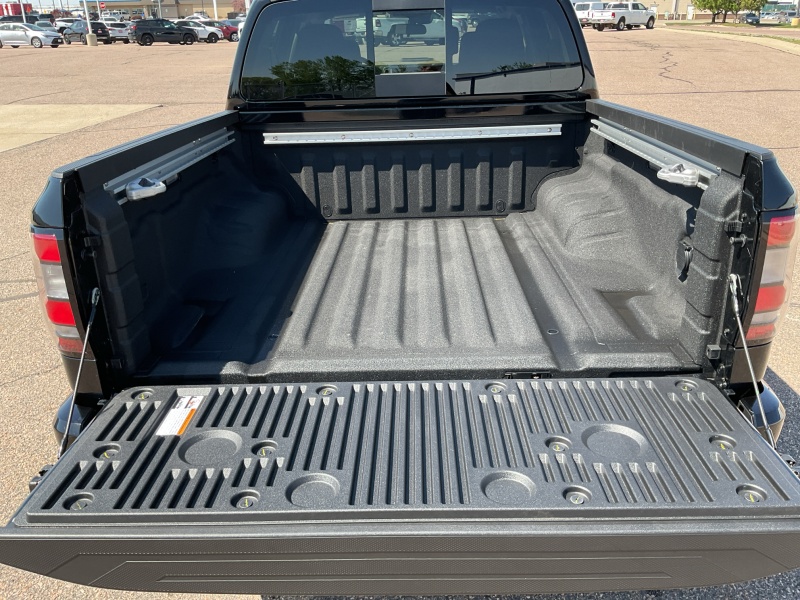2025 Nissan Frontier