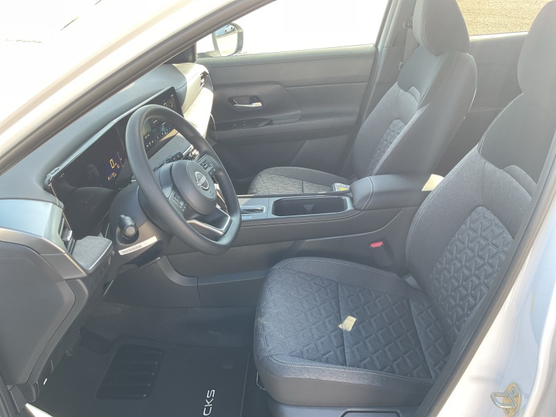 2025 Nissan Kicks