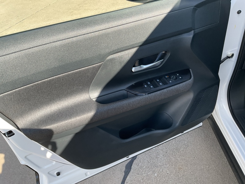 2025 Nissan Kicks