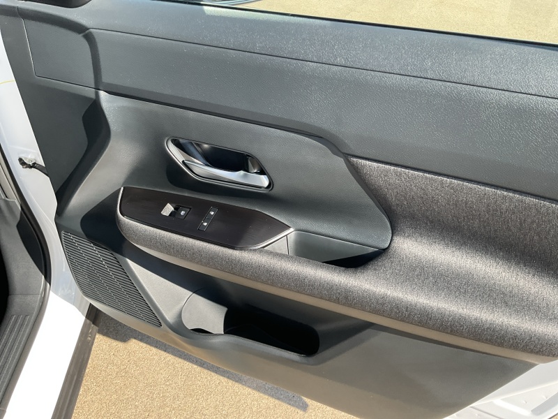 2025 Nissan Kicks