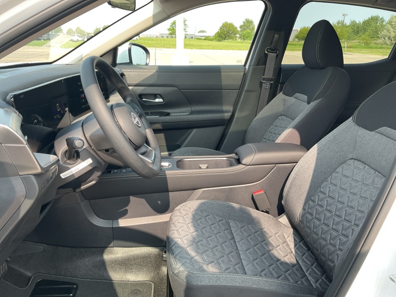 2025 Nissan Kicks