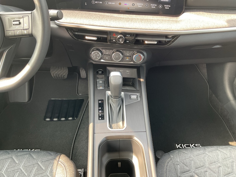 2025 Nissan Kicks