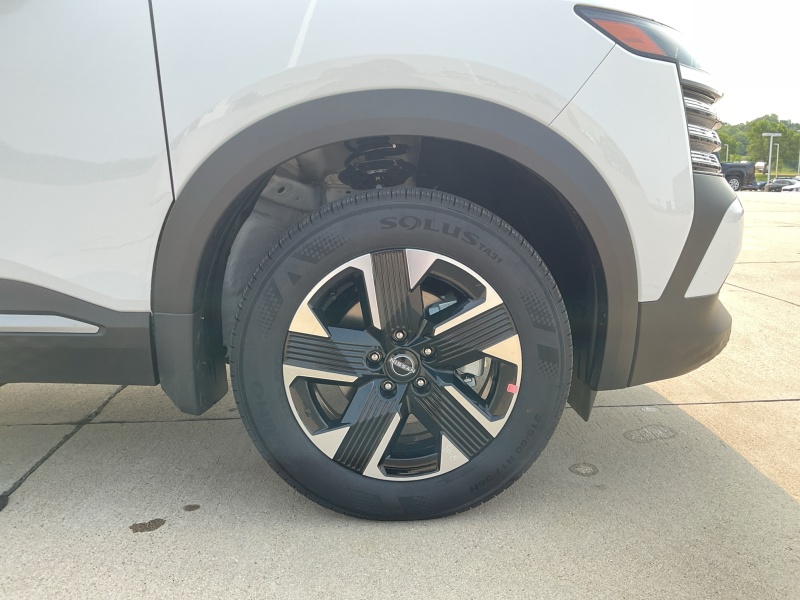 2025 Nissan Kicks