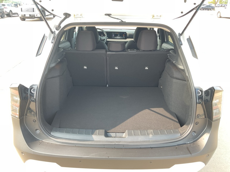 2025 Nissan Kicks