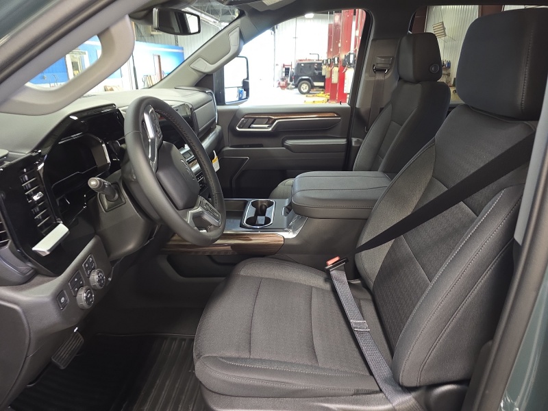 2025 Chevrolet Silverado 3500HD