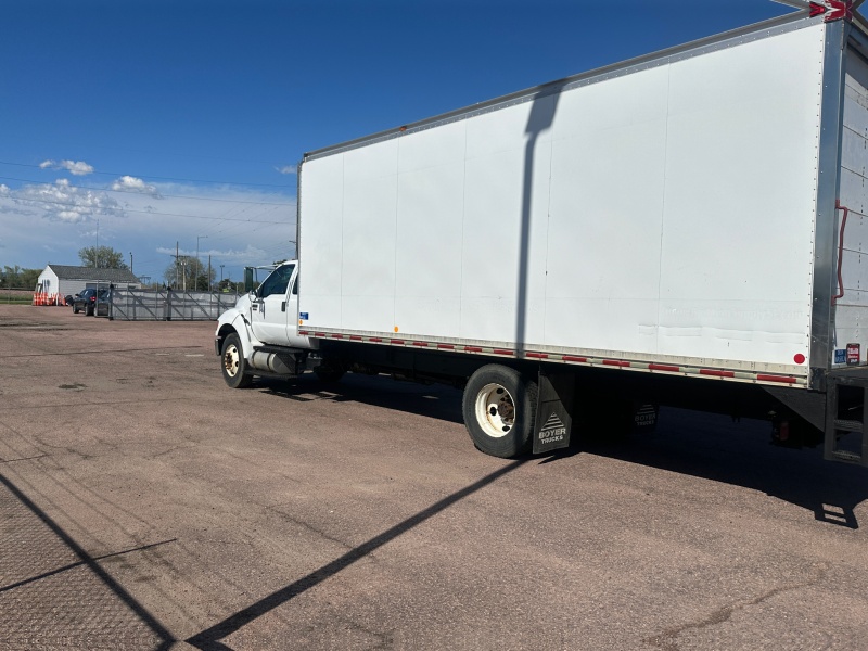 2012 Ford Super Duty F-750 Straight Frame