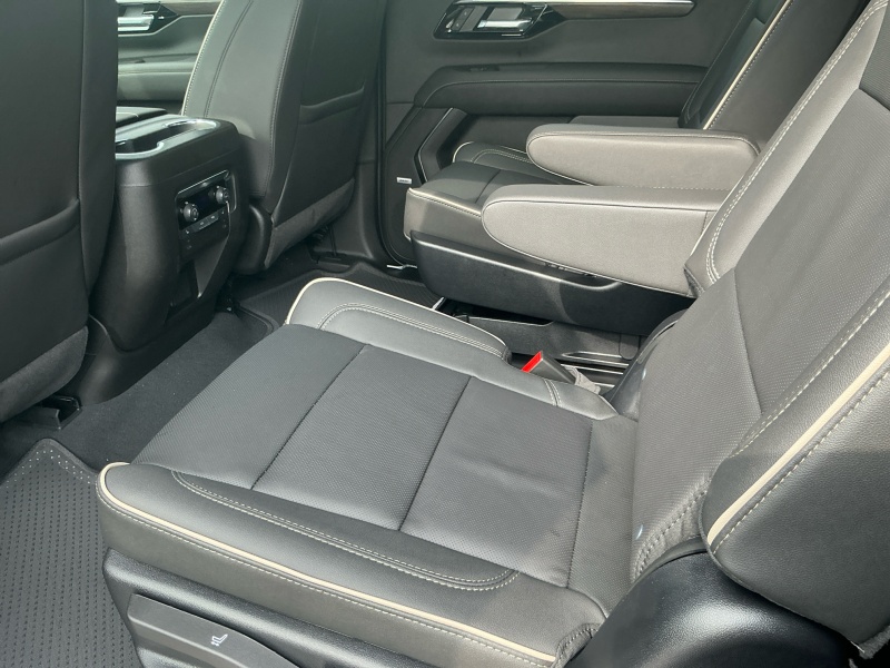 2025 Chevrolet Suburban