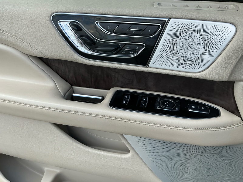 2020 Lincoln Navigator L