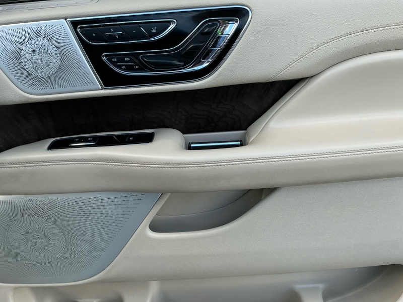 2020 Lincoln Navigator L