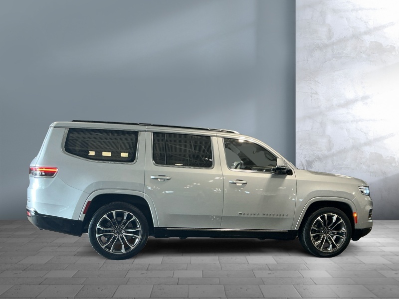 2022 Jeep Grand Wagoneer