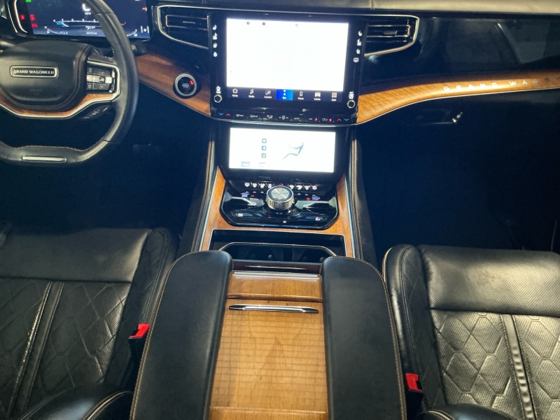 2022 Jeep Grand Wagoneer
