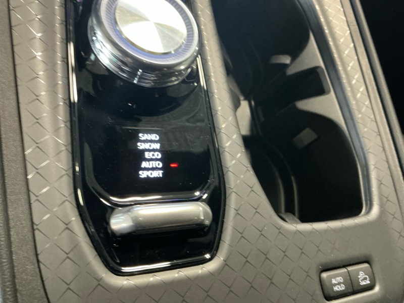 2025 Jeep Wagoneer S