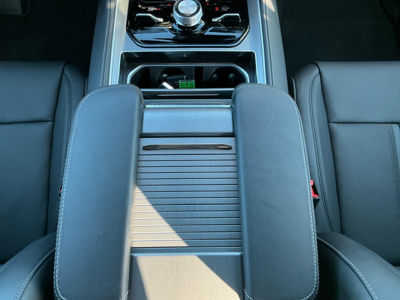 2025 Jeep Wagoneer L