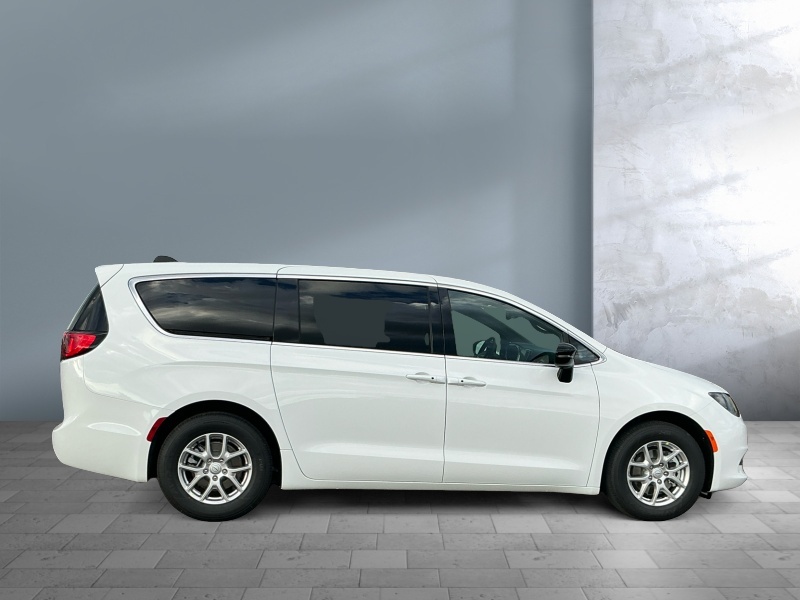 2025 Chrysler Pacifica