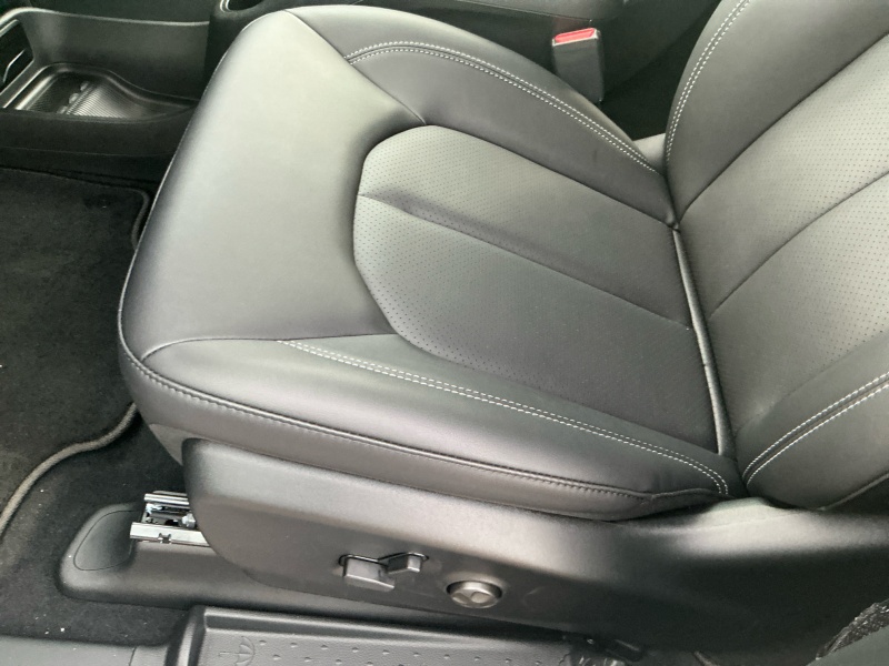 2025 Chrysler Pacifica