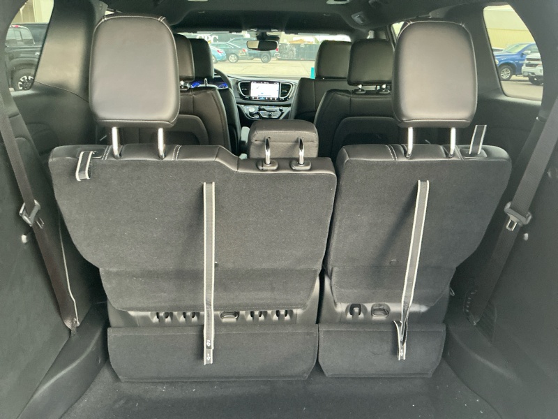 2025 Chrysler Pacifica