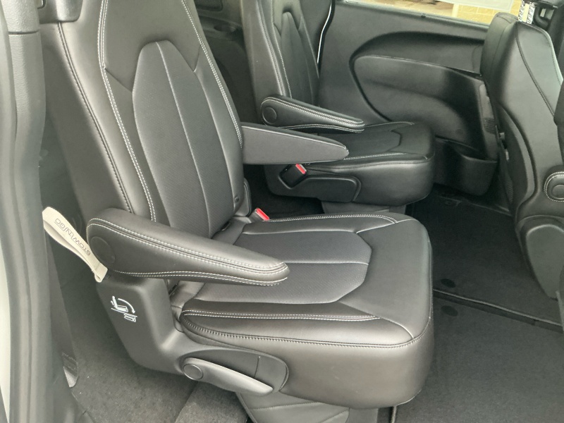 2025 Chrysler Pacifica