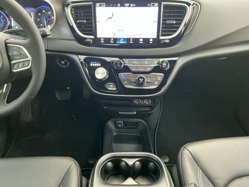 2025 Chrysler Pacifica