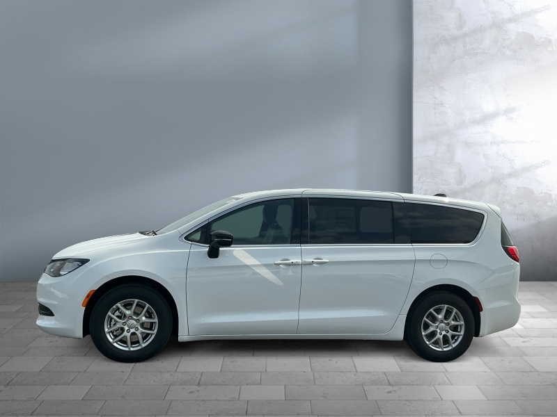 2026 Chrysler Voyager