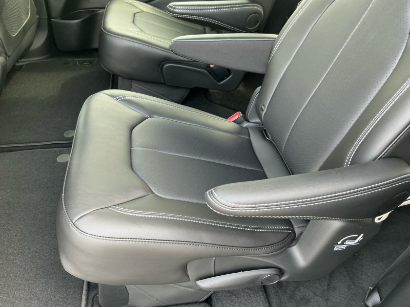 2026 Chrysler Voyager