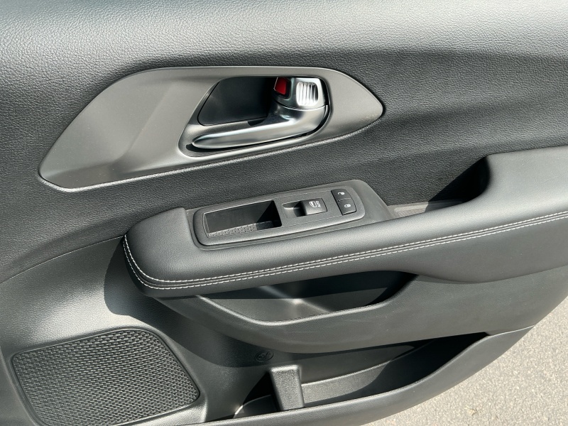 2026 Chrysler Voyager