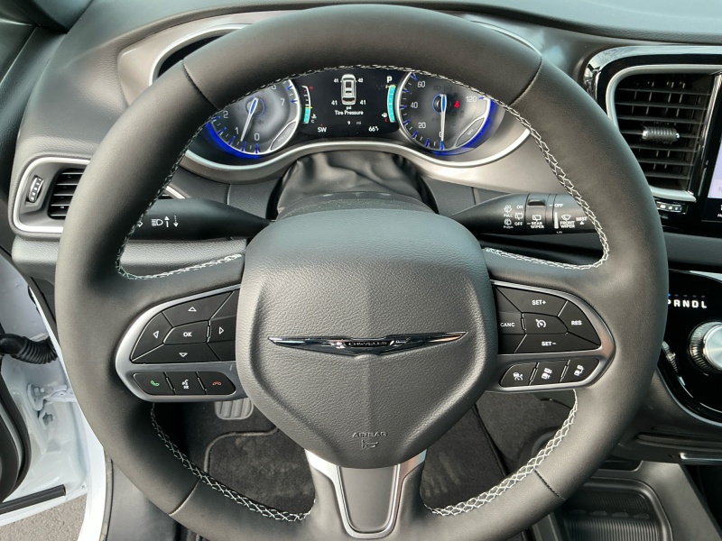2026 Chrysler Voyager