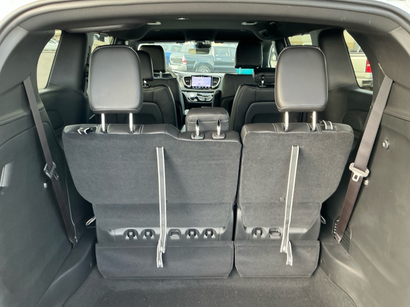 2026 Chrysler Voyager