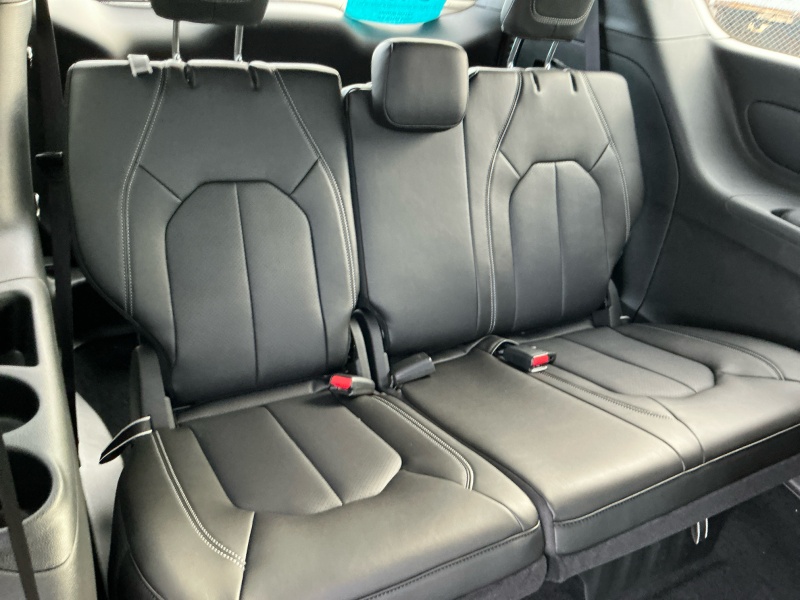 2026 Chrysler Voyager
