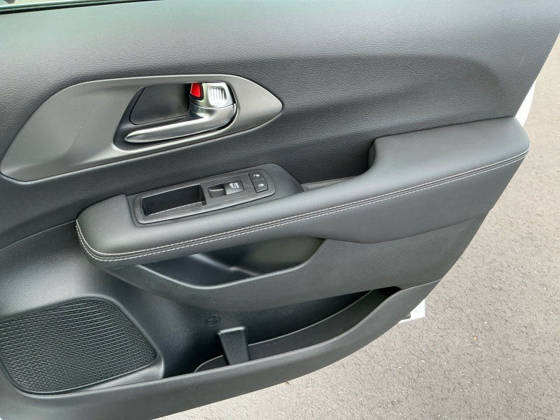 2026 Chrysler Voyager
