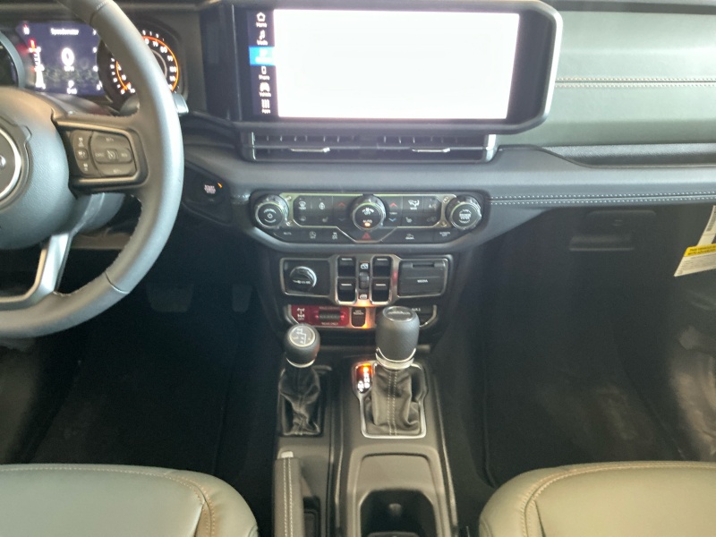 2025 Jeep Gladiator