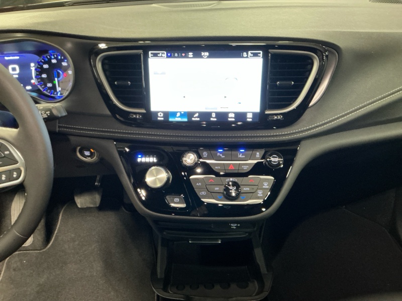 2026 Chrysler Pacifica