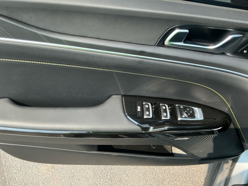 2025 Kia K5