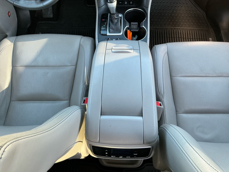 2016 Toyota Highlander